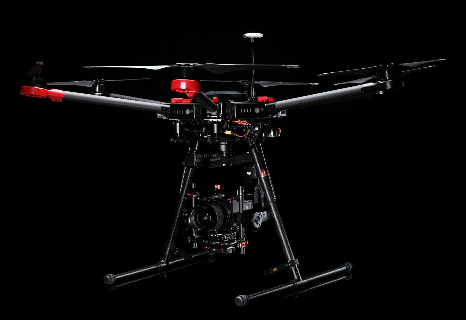 DJI Hasselblad Photography Package dron Matrice 600 + Ronin-MX + A5D-50c + HC 3.5 50mm II + SRW-60G + FPV