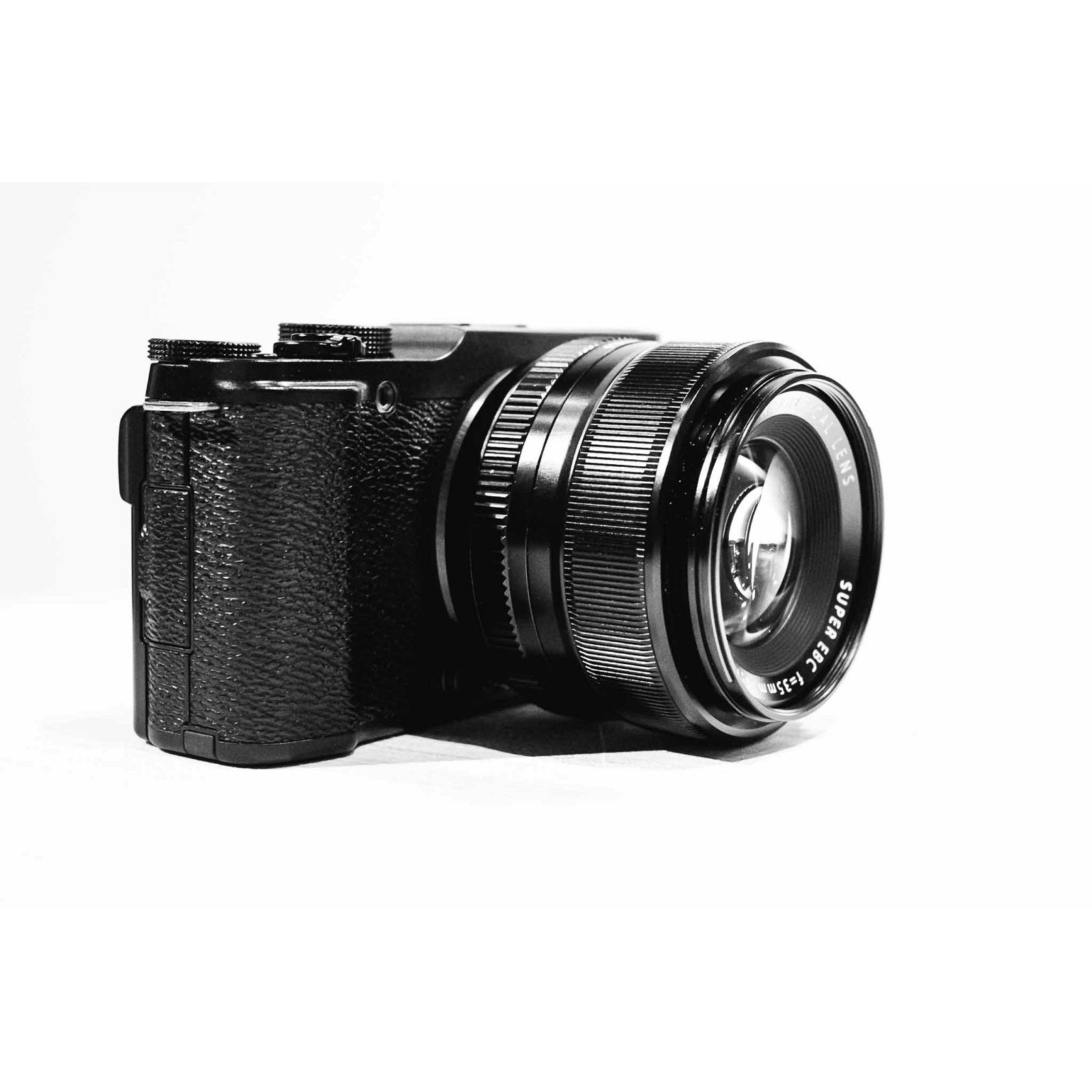 Fujifilm X-M1 + 35mm 2.0 F2 R WR Black Fuji body + objektiv XF35mm XF35 F/2 R WR