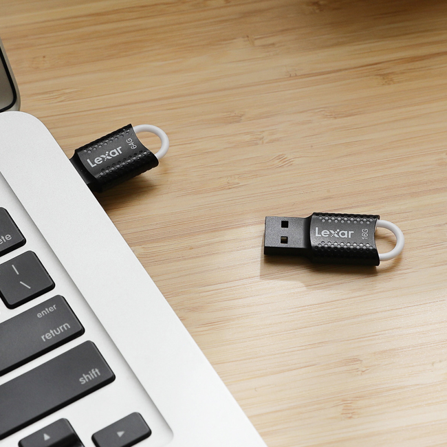 Lexar JumpDrive V40 64GB USB 2.0 Flash Drive memorija (LJDV40-64GAB)
