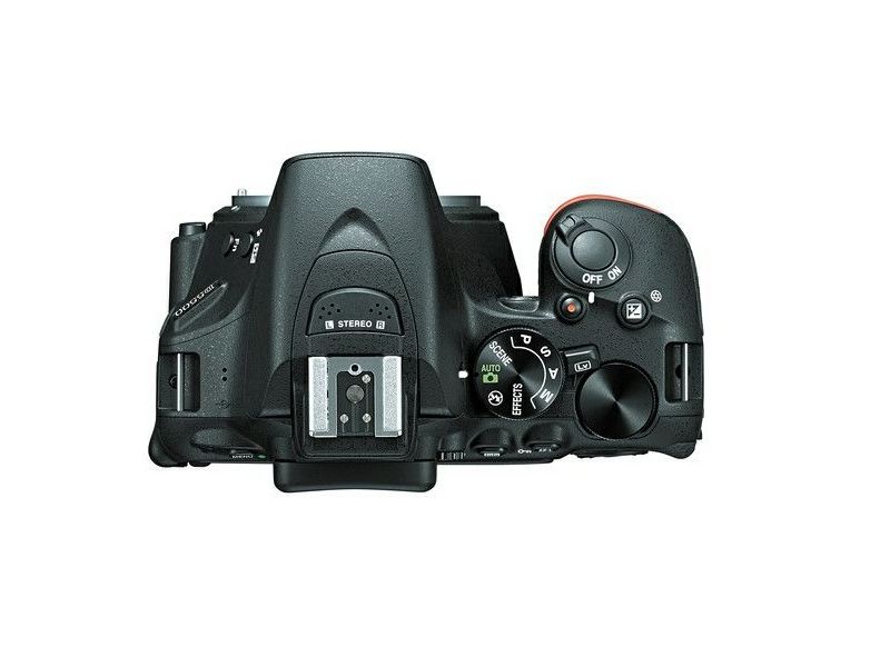 Nikon D5500 + AF 18-55 VR II KIT Black digitalni DSLR fotoparat + objektiv 18-55mm 18-55 VR II f3.5-5.6 f/3.5-5.6 VBA440K001