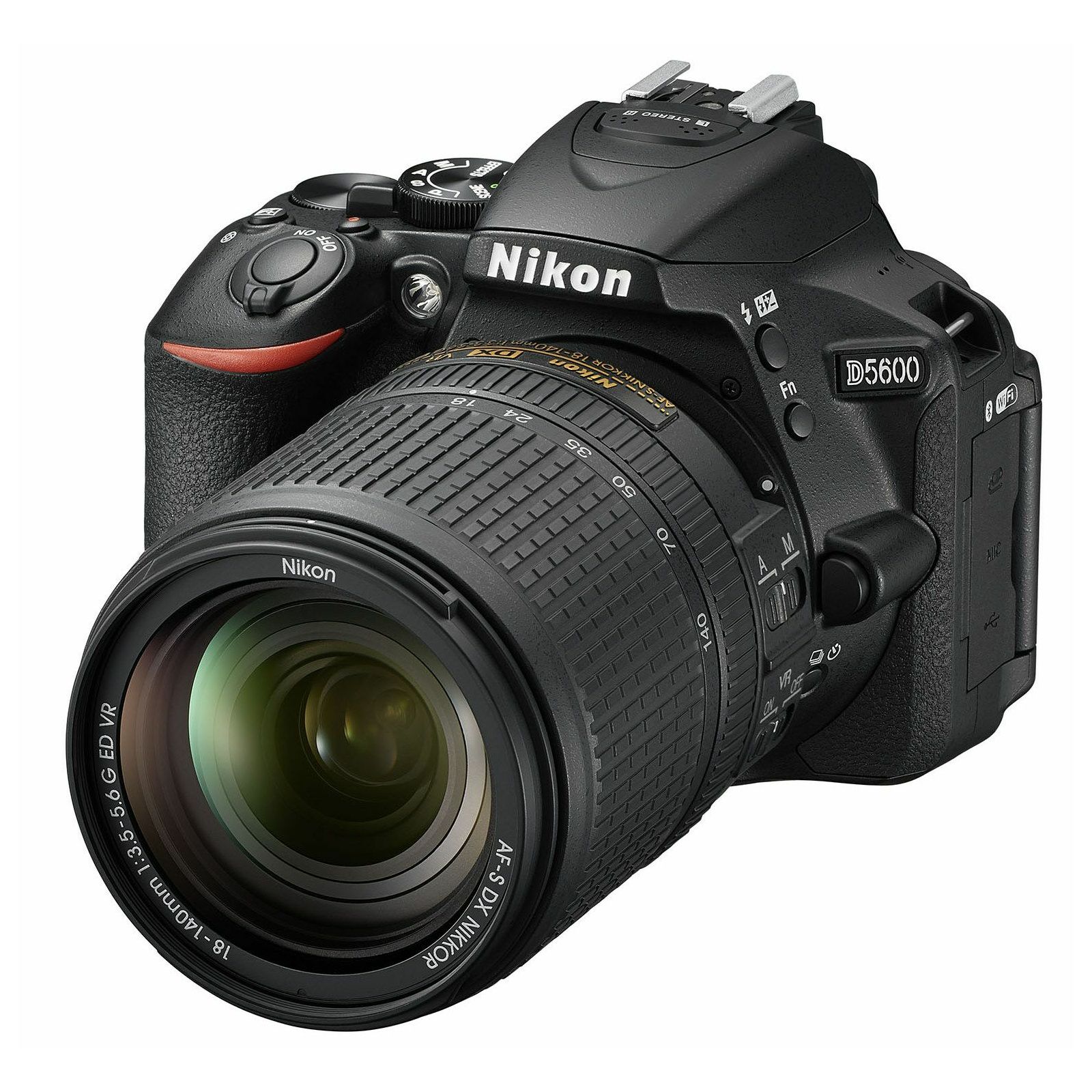 Nikon D5600 + AF-P 18-55 VR DX KIT DSLR Digitalni fotoaparat Camera with 18-55mm f/3.5-5.6 lens (VBA500K001)