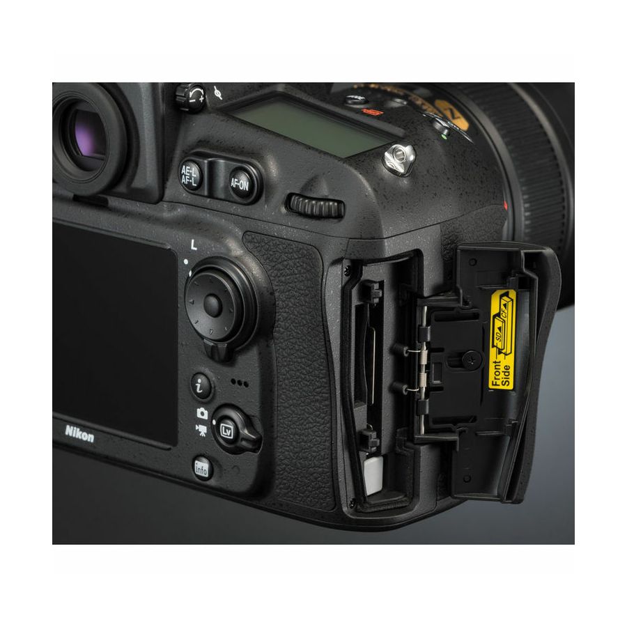 Nikon D810 + AF-S 24-70 f/2.8 G KIT FX Full Frame DSLR Digitalni fotoaparat s objektivom 24-70mm 2.8 f2.8G