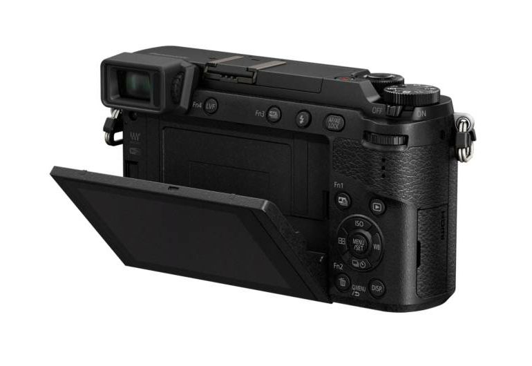 Panasonic Lumix GX80 + 12-32mm f/3.5-5.6 + 35-100mm f/4-5.6 Asph Mega O.I.S. Black 4K Mirrorless bezrcalni digitalni fotoaparat DC-GX80 s objektivima G Vario 12-32 i 35-100 (DMC-GX80WEGK)