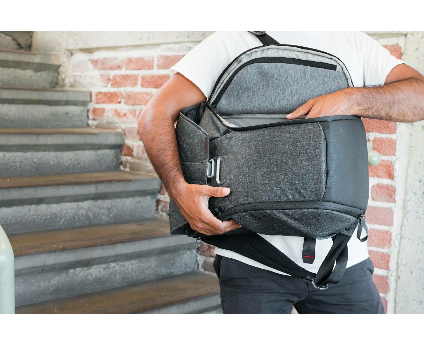 Peak Design Everyday Backpack 20L Charcoal ruksak za fotoaparat i foto opremu (BB-20-BL-1)
