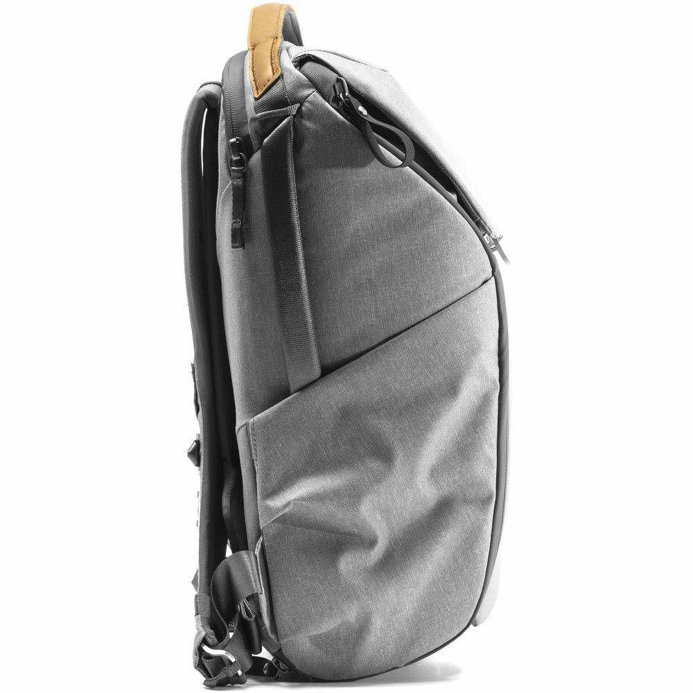 Peak Design Everyday Backpack 20L v2 Ash sivi ruksak za fotoaparat i foto opremu (BEDB-20-AS-2)