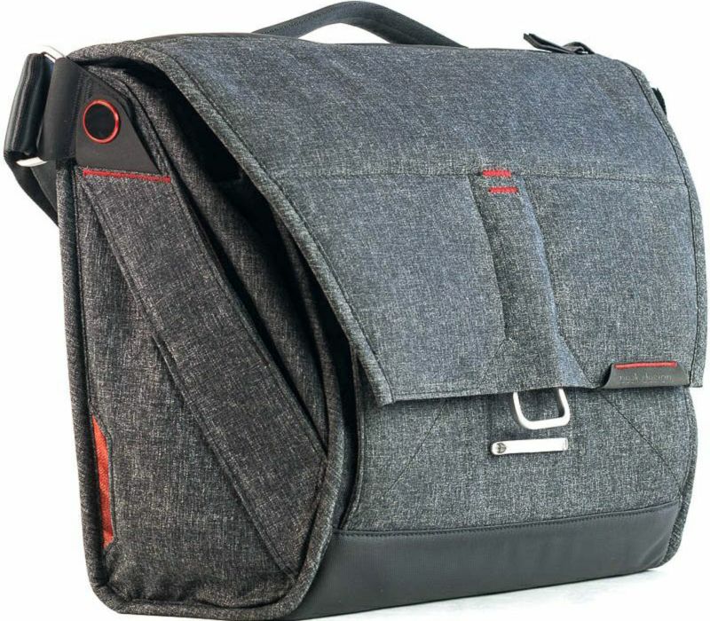 Peak Design Everyday Messenger Bag 13" Charcoal torba za foto opremu (BS-13-BL-2)