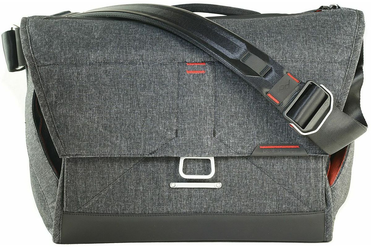 Peak Design Everyday Messenger Bag 15" Charcoal (BS-15-BL-2)