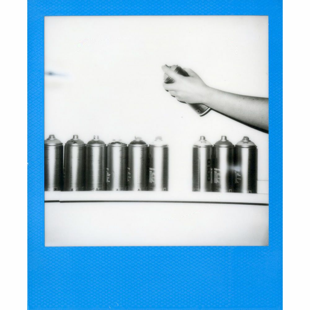 Polaroid Originals B&W Film for 600 Cameras Hard Color Frames papir za crno-bijele fotografije za Instant fotoaparate (004673)