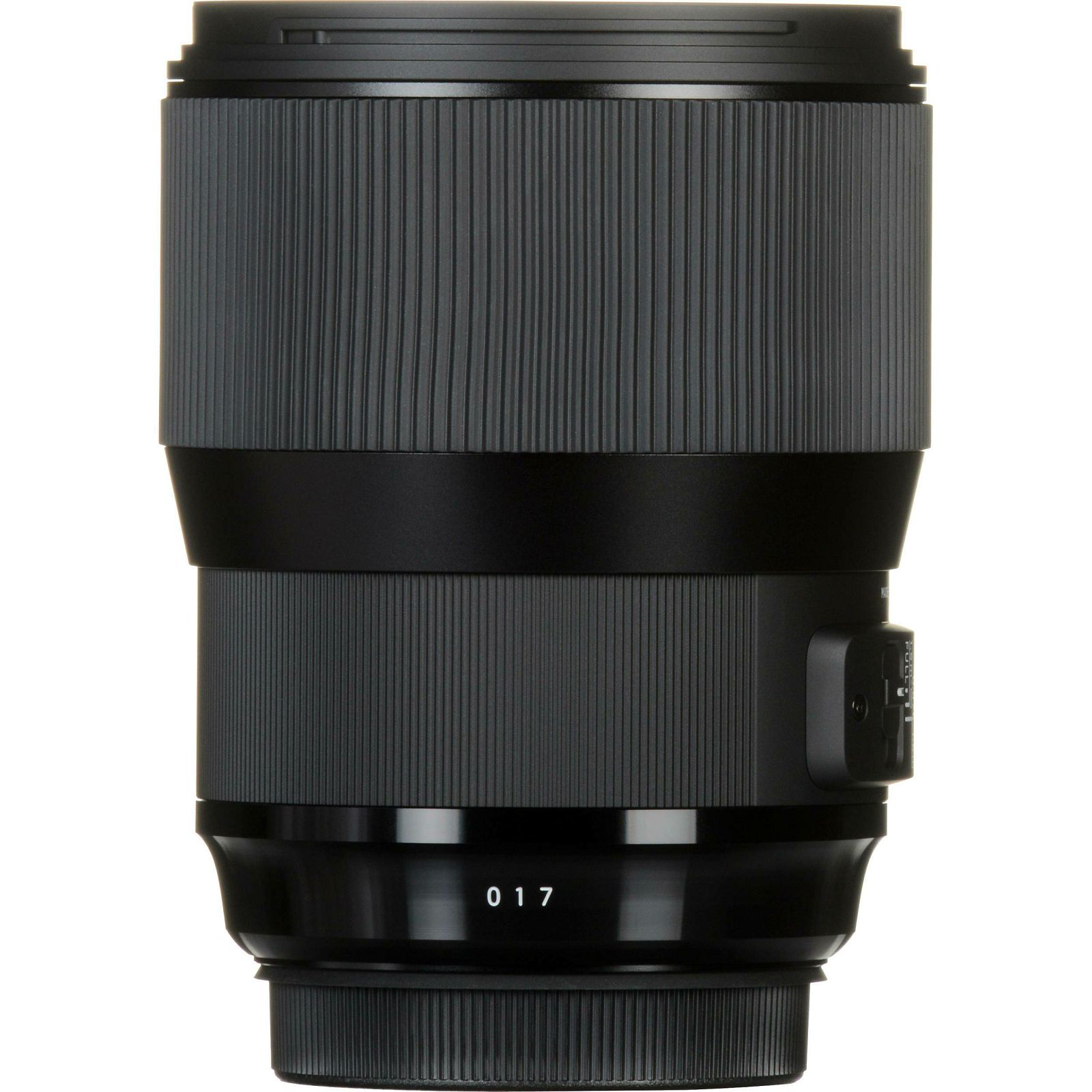 Sigma 135mm f/1.8 DG HSM ART portretni telefoto objektiv za Sony E-mount Full Frame FE (240965)