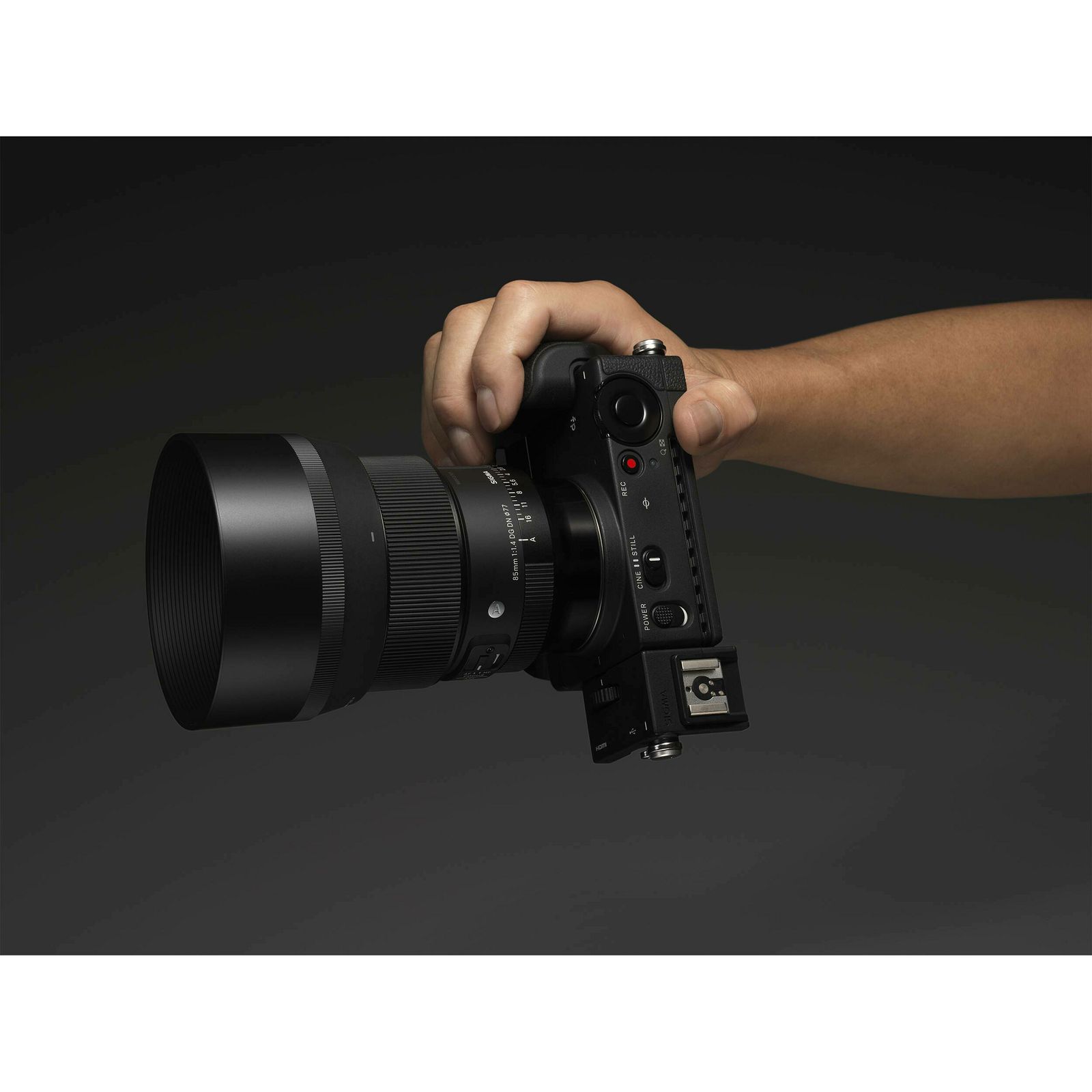 Sigma AF 85mm f/1.4 DG DN Art portretni telefoto objektiv za Panasonic Leica L-mount (322969)