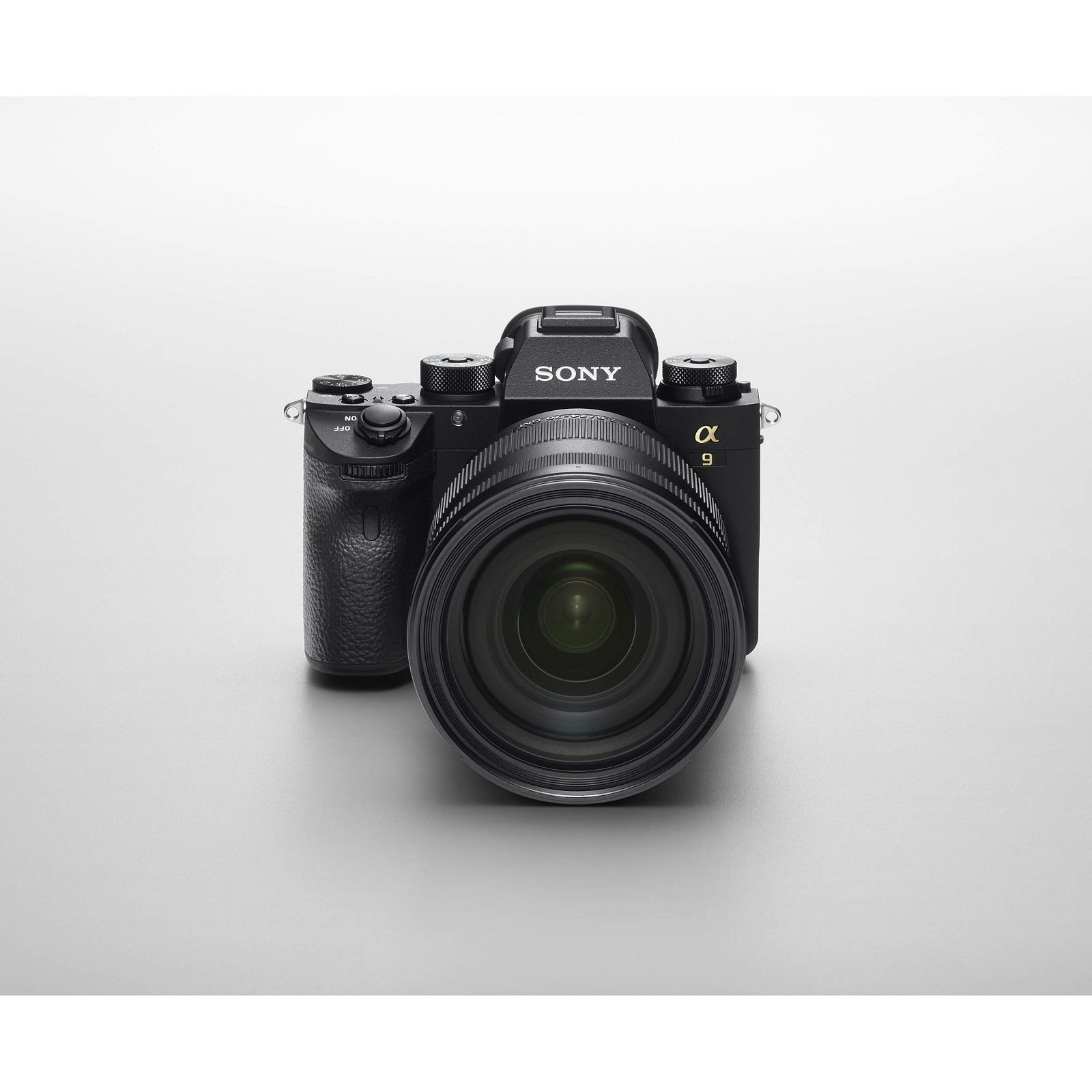 Sony Alpha a9 + FE 16-35 f/4 ZA OSS Mirrorless bezzrcalni Digitalni fotoaparat s objektivom Vario-Tessar 16-35mm (ILCE-9 + SEL-1635Z)