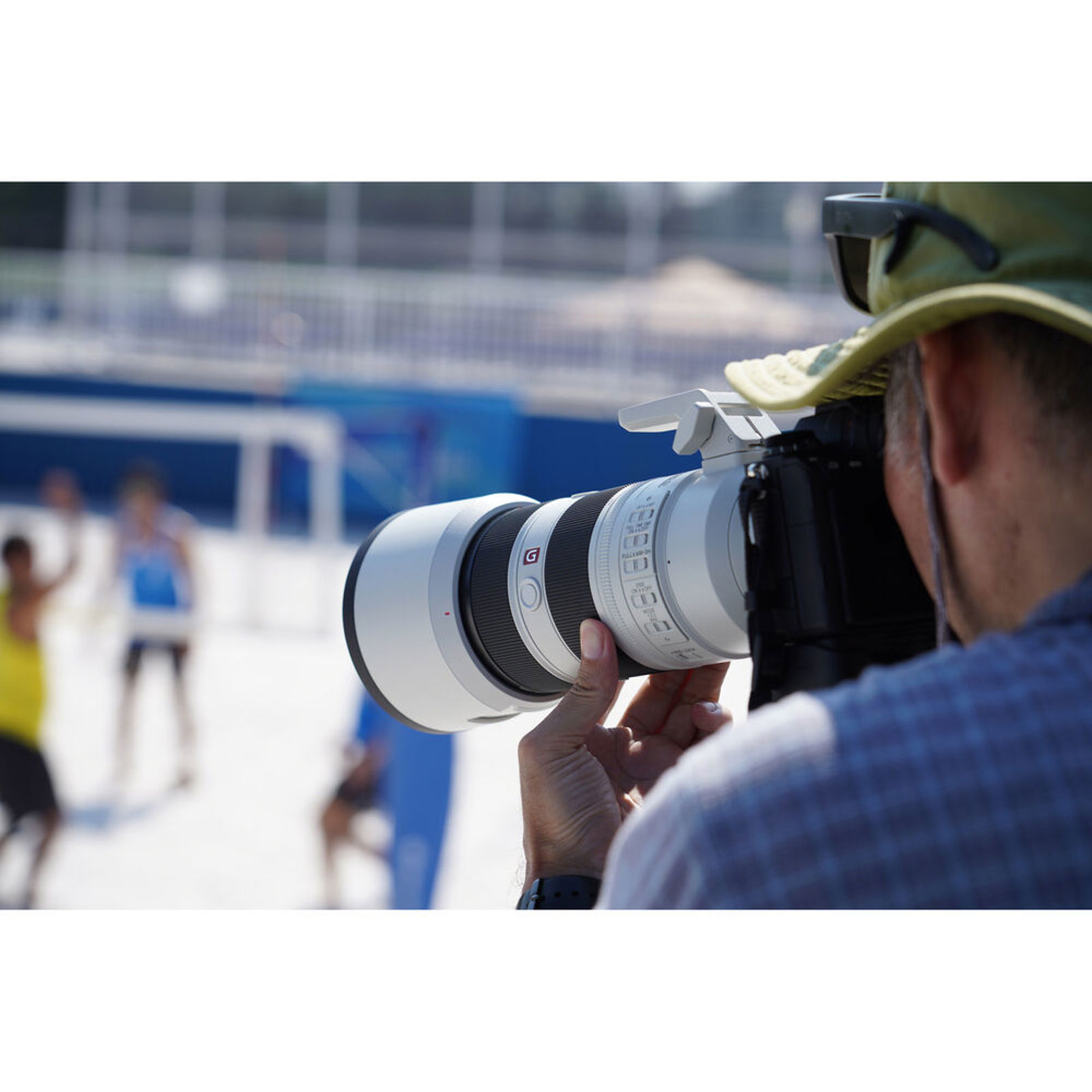 Sony FE 70-200mm f/2.8 GM OSS II portretni telefoto objektiv za E-mount 70-200 F2.8 2.8 f/2,8 G Master SEL-70200GM2 SEL70200GM2 (SEL70200GM2.SYX)