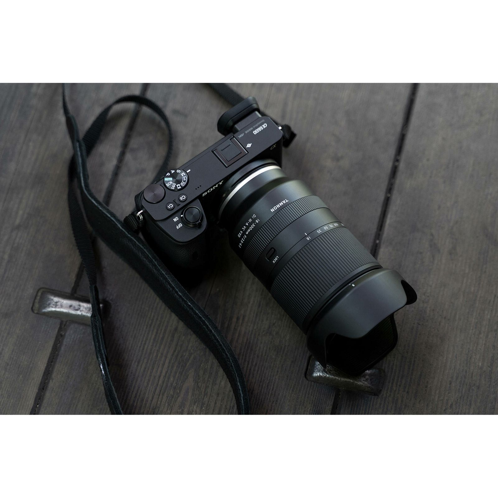 Tamron 18-300mm f/3.5-6.3 Di III-A VC VXD allround objektiv za Sony E (B061)