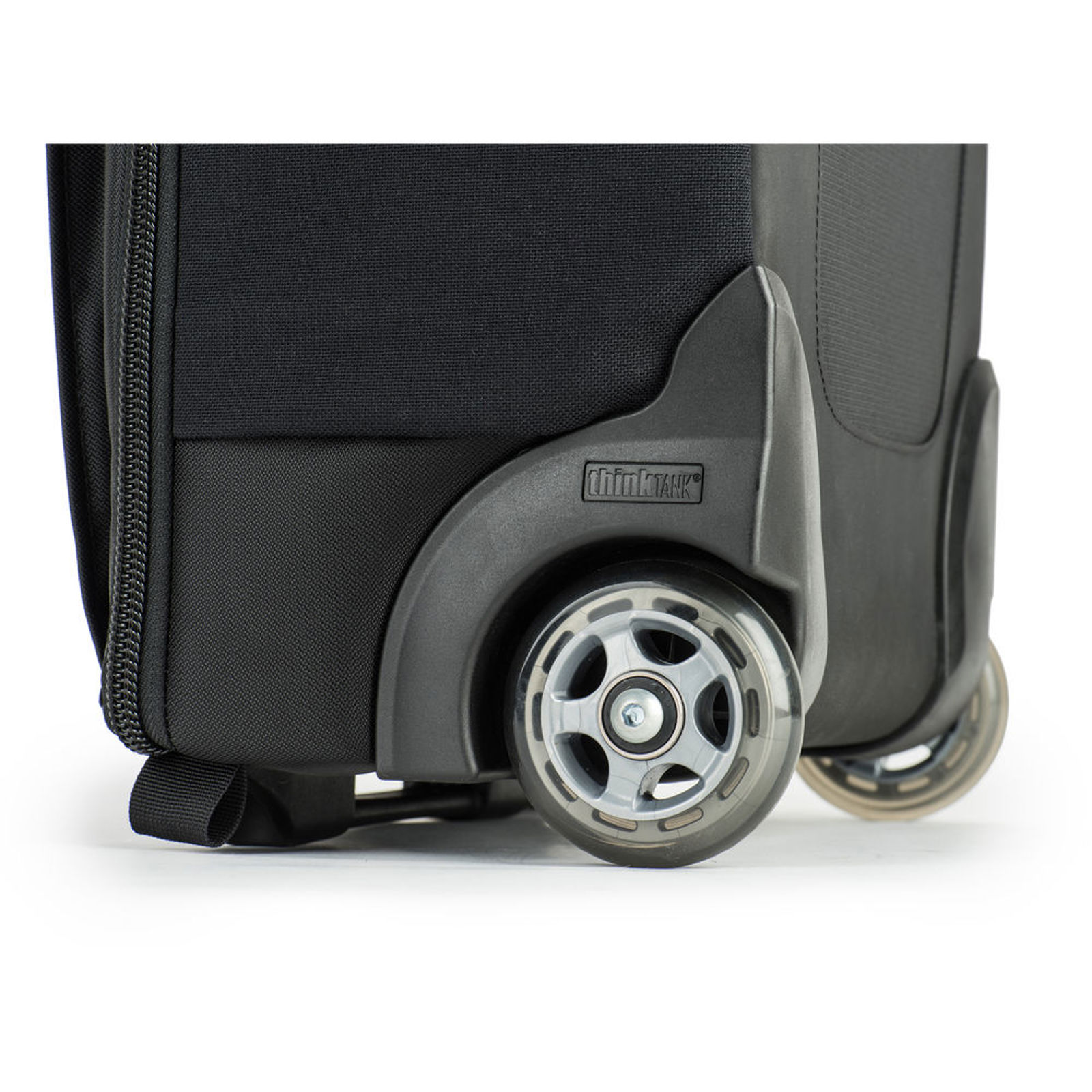 Think Tank Airport Advantage Black
