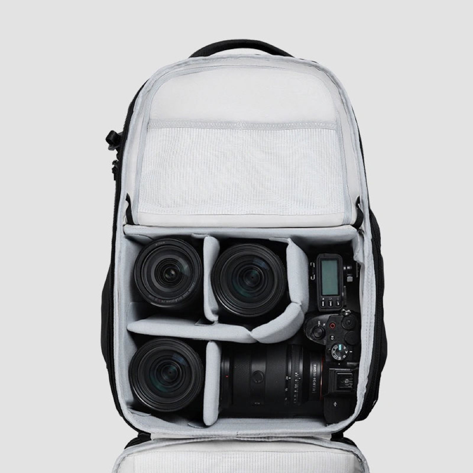 Ulanzi YY038 Urban Travel Backpack V2 22L (Black) ruksak za fotoaparat i foto opremu
