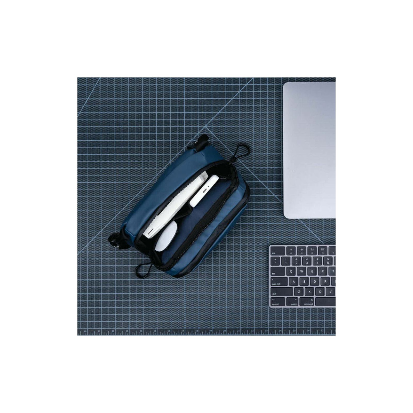 Wandrd Tech Bag Large Aegean Blue (TP-LG-AB-2)